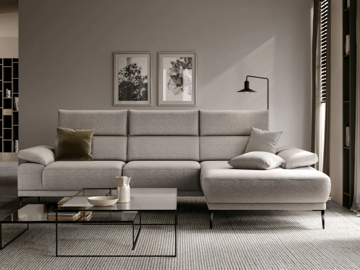 Sofa und Polstergarnituren