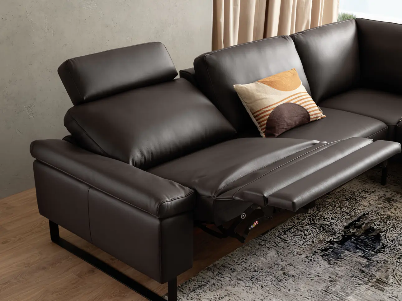 Sofa und Polstergarnituren